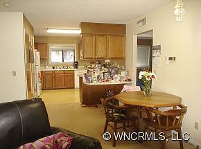 3rd image of 55 Lake Dr