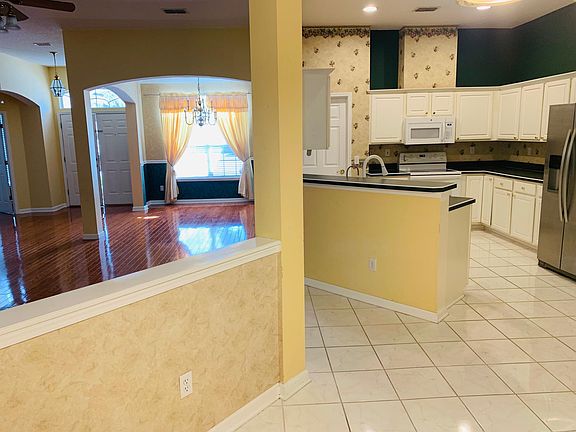 5th image of 7733 Spindletree Ct