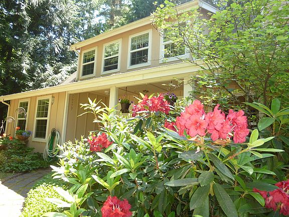 2nd image of 1930 NE Hogue Ct