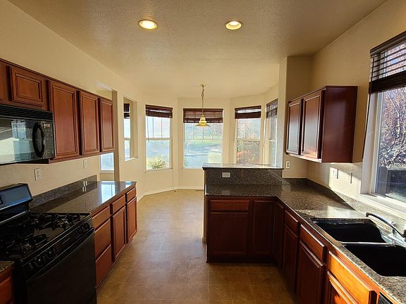 2nd image of 5616 Cathedral Peak Dr