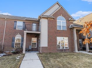 6373 Conifer Dr #105, Ypsilanti, MI 48197
