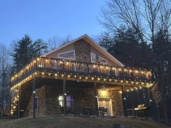 400 Locust Ridge Rd, Moorefield, WV 26836