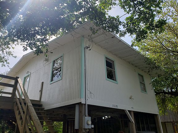 2nd image of 1118 E Canal Dr