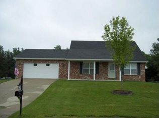 5075 Pendergras Rd, Fulton, MO 65251