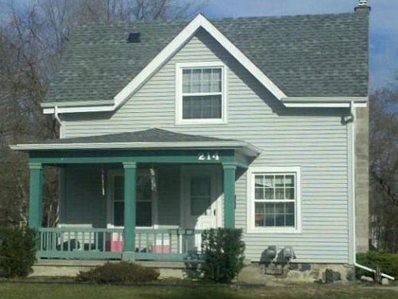 2nd image of 214 N Summit St APT 1