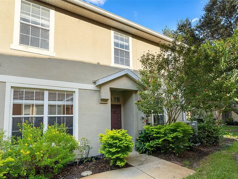 6714 Breezy Palm Dr — Photo 32