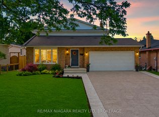 30 Orlando Dr, Saint Catharines, ON L2N 6X4