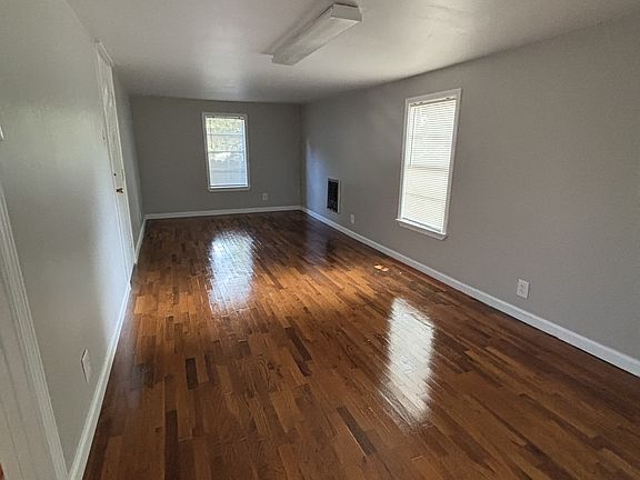 5th image of 1130 Westmoreland St #1