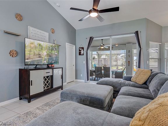 5th image of 1624 SW 44th Ter