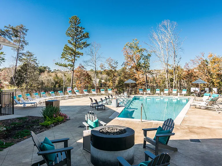 Village at Westland Cove Apartments — Photo 22