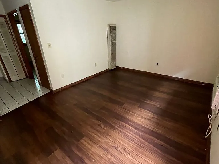 59 E Norwich Ave — Photo 14