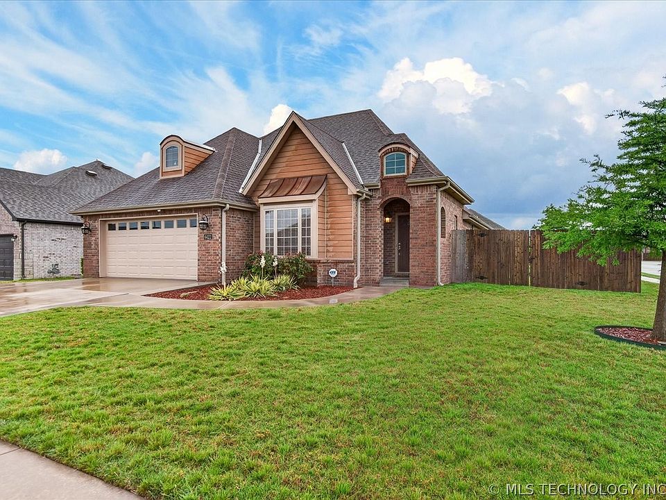 1st image of 6422 Foxtail Park Dr