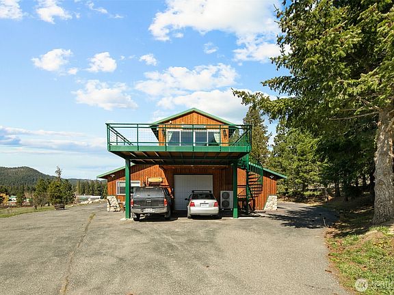 2nd image of 18547 Camp 12 Road