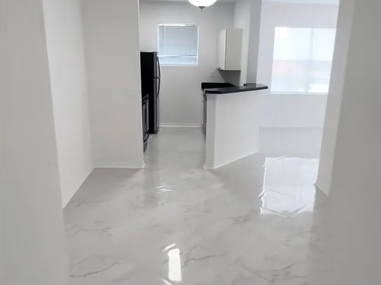 18001 Richmond Place Dr #227 — Photo 2