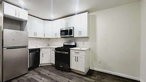 116 Atlantic St Photo 1