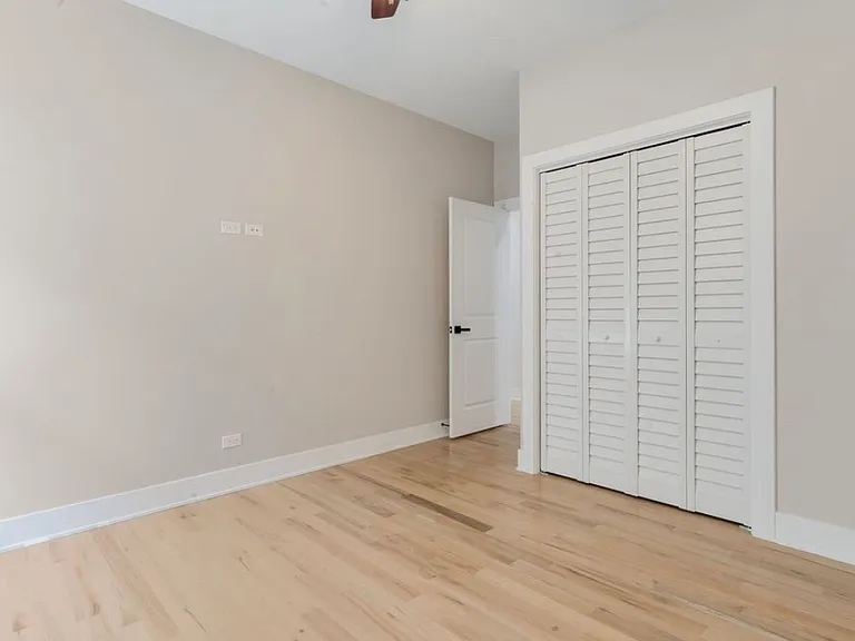 6404 S Vernon Ave #2 — Photo 12