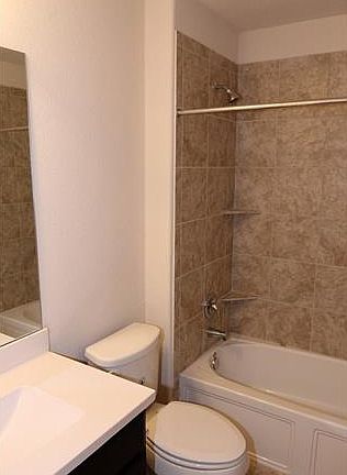 3rd image of 3901 Ozark Dr