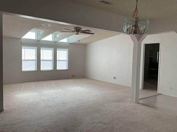 4th image of 202 Oak Tree Blvd #47