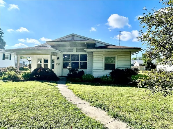 1206 Beech St, Marshall, IL 62441