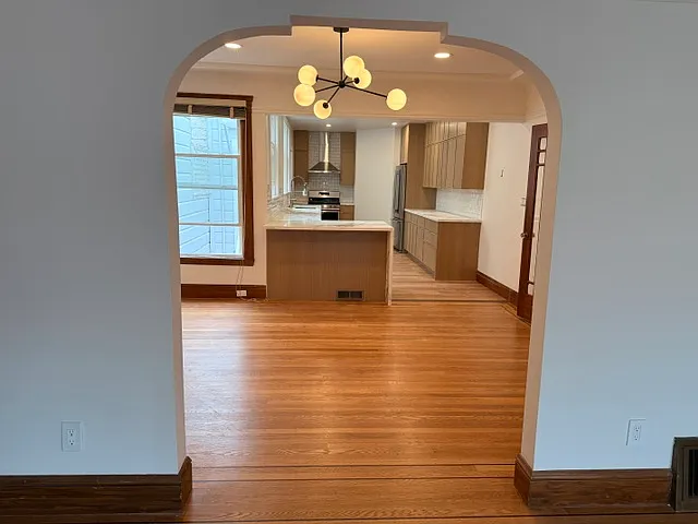 871 42nd Ave — Photo 3