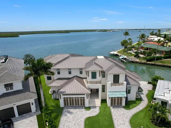 983 Sundrop Ct, Marco Island, FL 34145