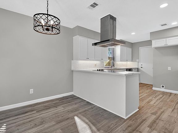 4th image of 6522 Barrygate Dr