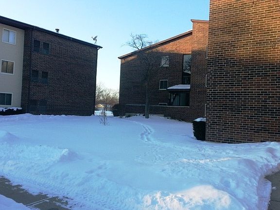 4th image of 630 Perrie Dr APT 203