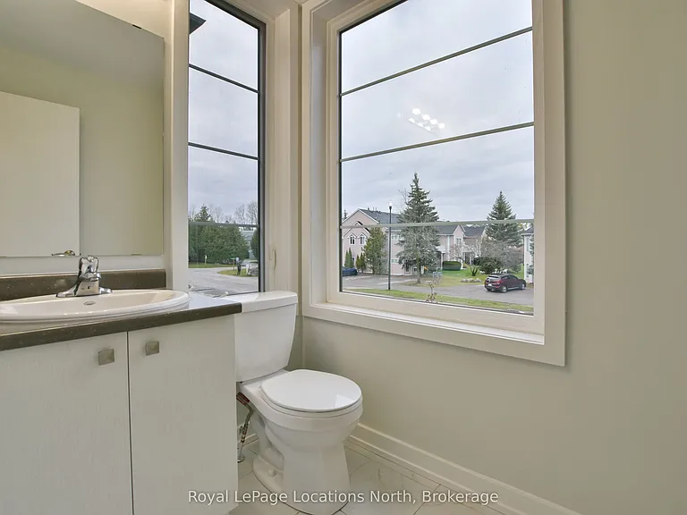 35 Dawson Dr #5 — Photo 13