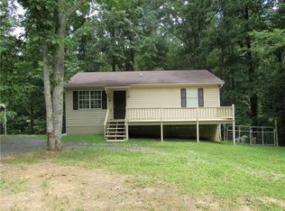 90 Amanda Ln, Cartersville, GA 30120