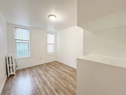 Rented by Pear NYC LLC | media 4