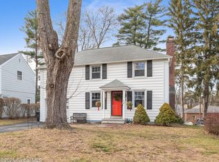 28 Oxford Rd, Albany, NY 12203