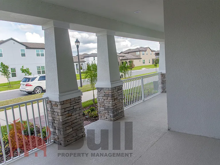 7518 Summerlake Groves St — Photo 7