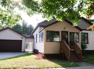 2122 Bourdon St, Muskegon, MI 49441