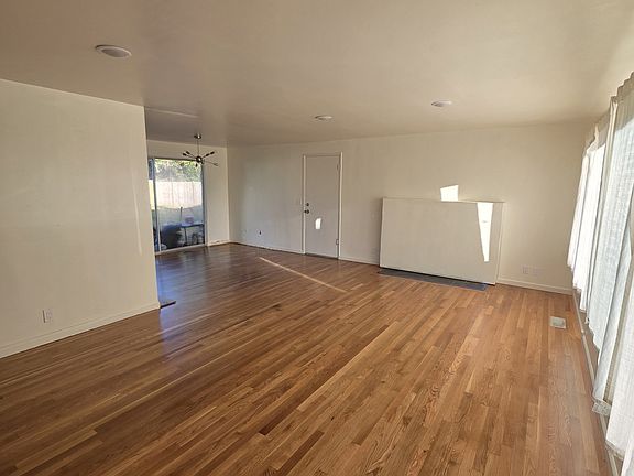 3rd image of 18622 107th Ave SE