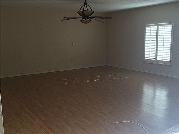 4th image of 1465 Amstater Cir