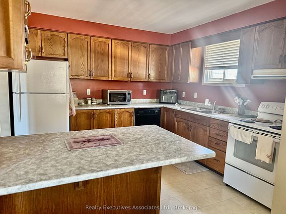 4th image of 34 Gillin Rd