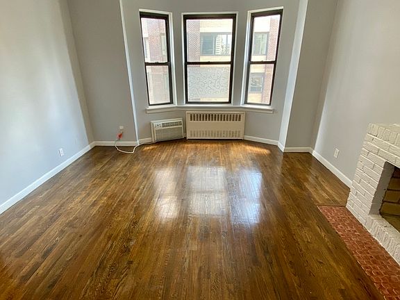 2nd image of 35 W 64th St #6A