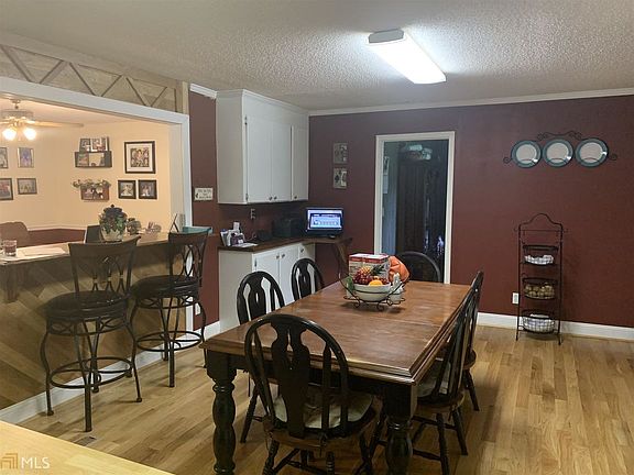 5th image of 1120 Pineview Dr