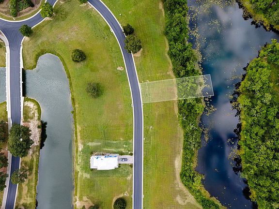 2nd image of 11 Bridgeton Dr