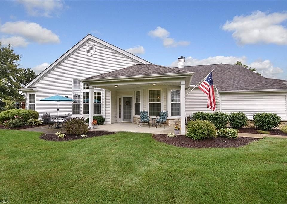 1st image of 33173 Fairport Dr