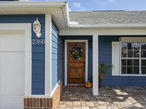 2nd image of 2360 Oak Creek Cir