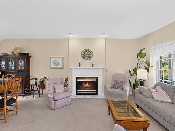 5th image of 1705 Garland Dr