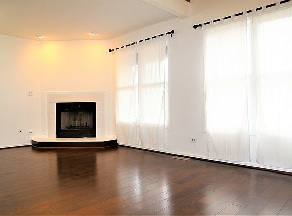 3rd image of 1901 Wisteria Ct APT 3