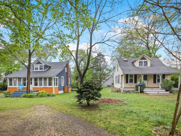 132 Blue Point Avenue, Blue Point, NY 11715