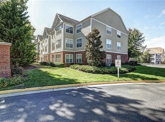 This is the actual building- end unit with ample parking the condo is on the 2nd Floor