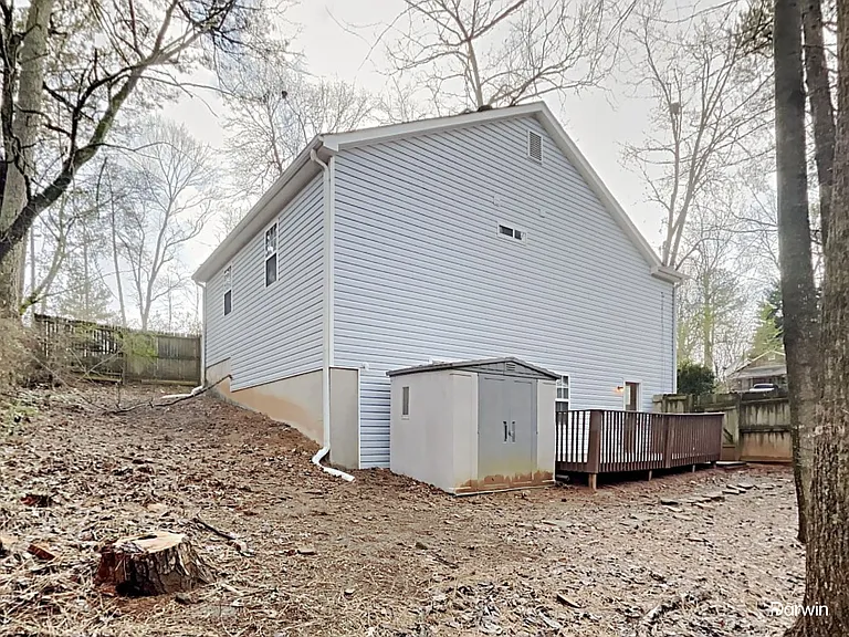 2600 Poplar Ln — Photo 18