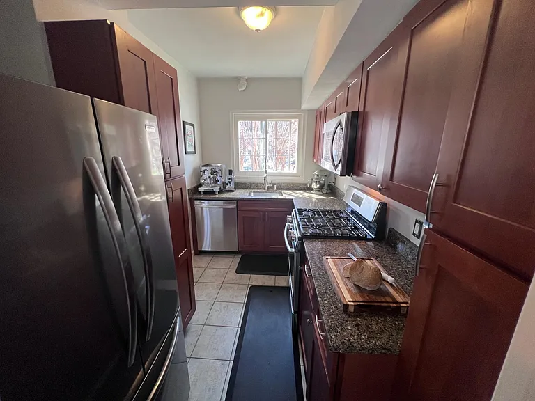 1609 Ripon Pl — Photo 2