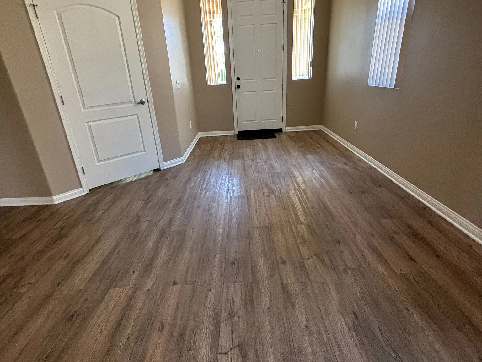 4 bed, 3312 sqft, $2,995 — Photo 2