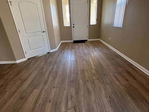 2nd image of 42252 42nd St W