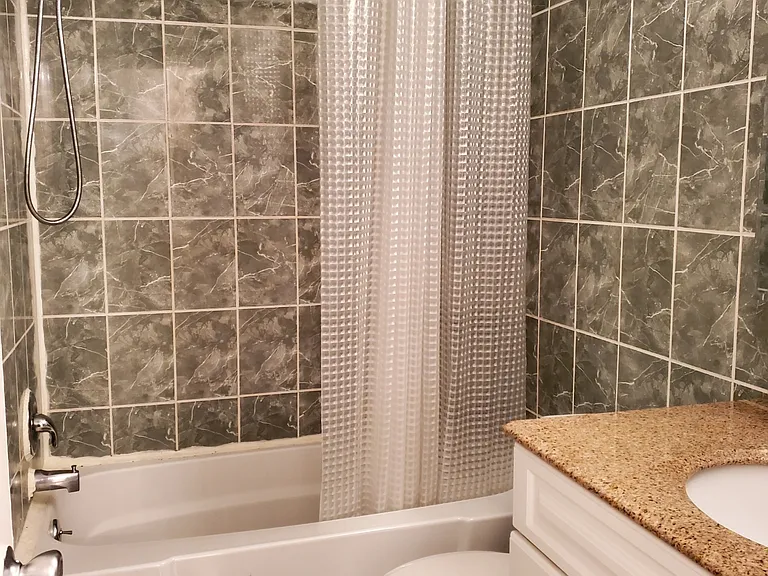 10103 Northeast Ave #XX — Photo 6